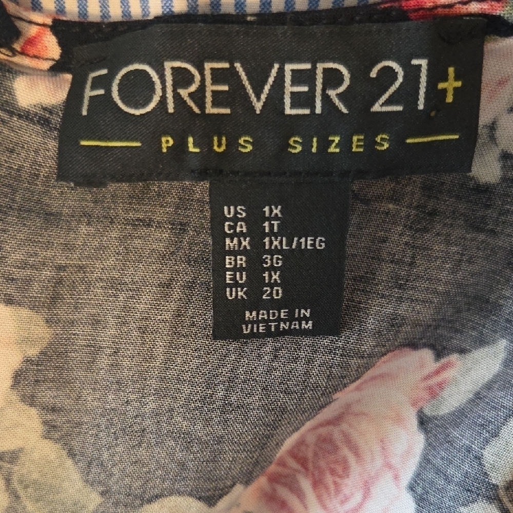 Forever 21 Black Floral Jumpsuit - Picture 4 of 5
